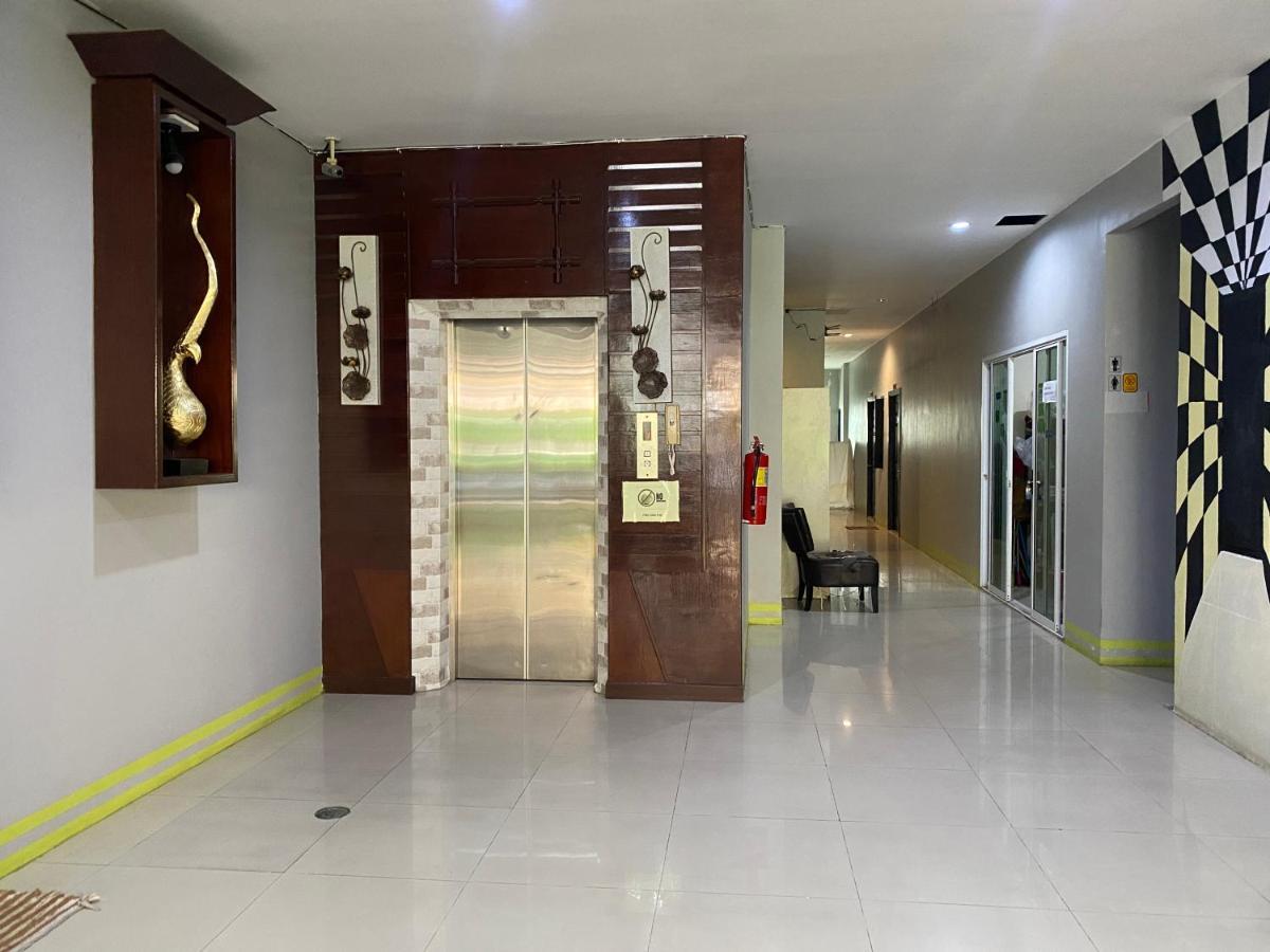 Lavender Patong Hotel Exterior photo