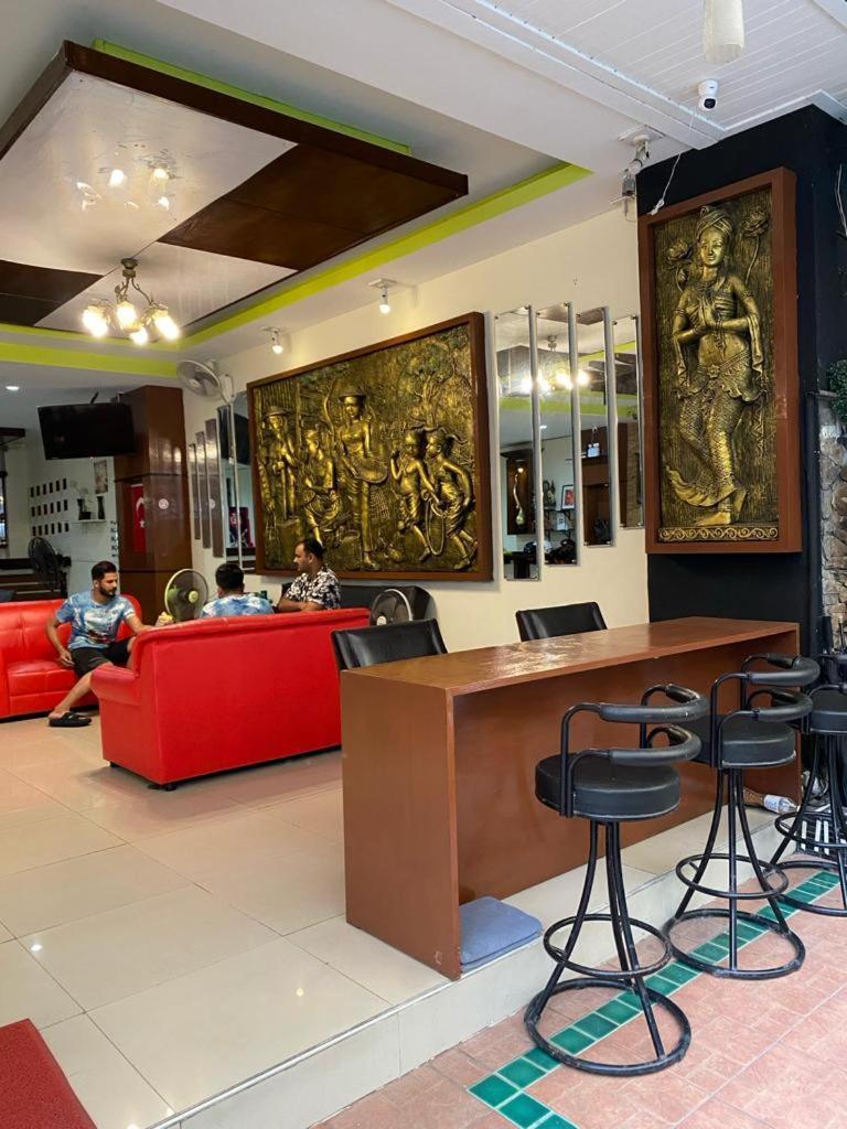 Lavender Patong Hotel Exterior photo
