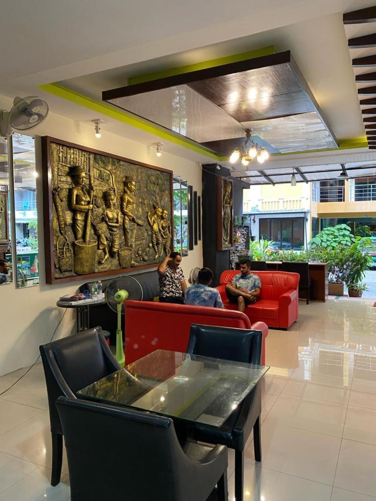 Lavender Patong Hotel Exterior photo
